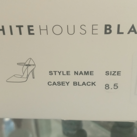 White House Black market heels - Picture 3 of 6